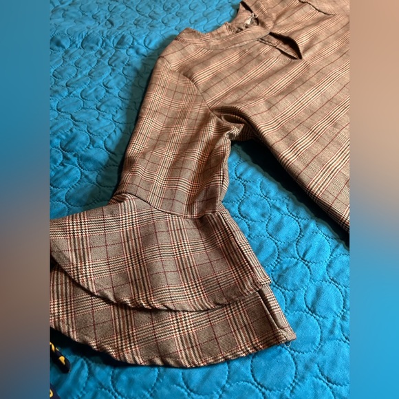 Plaid Top With Ruffle Bell Sleeves & Chest Cut-Out Large - Picture 7 of 10